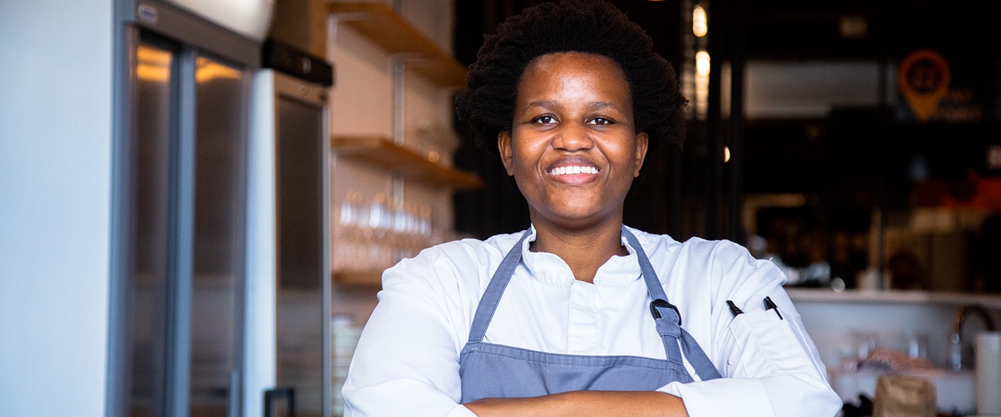 SA female chef Mmabatho Molefe is the culinary brains behind the successful Emazulwini Restaurant at Cape Town’s V&A Waterfront.