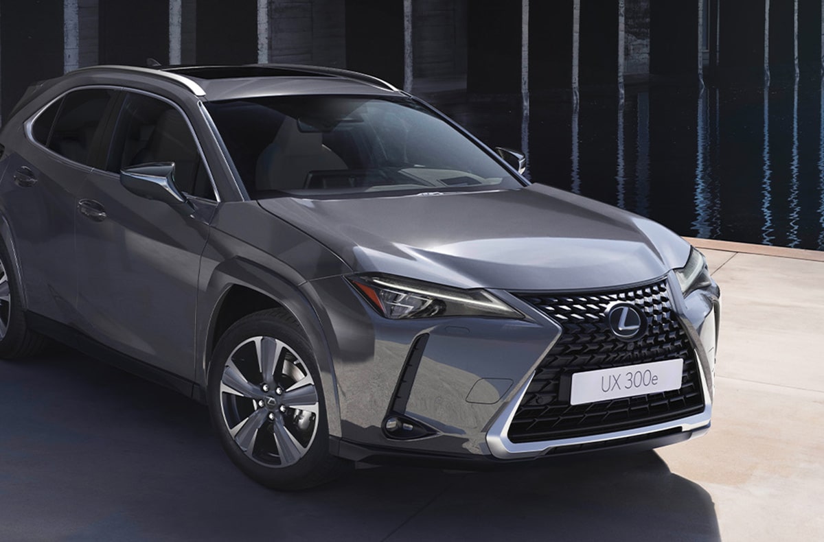 Lexus UX Review - 5 Reasons to Love This Compact Crossover