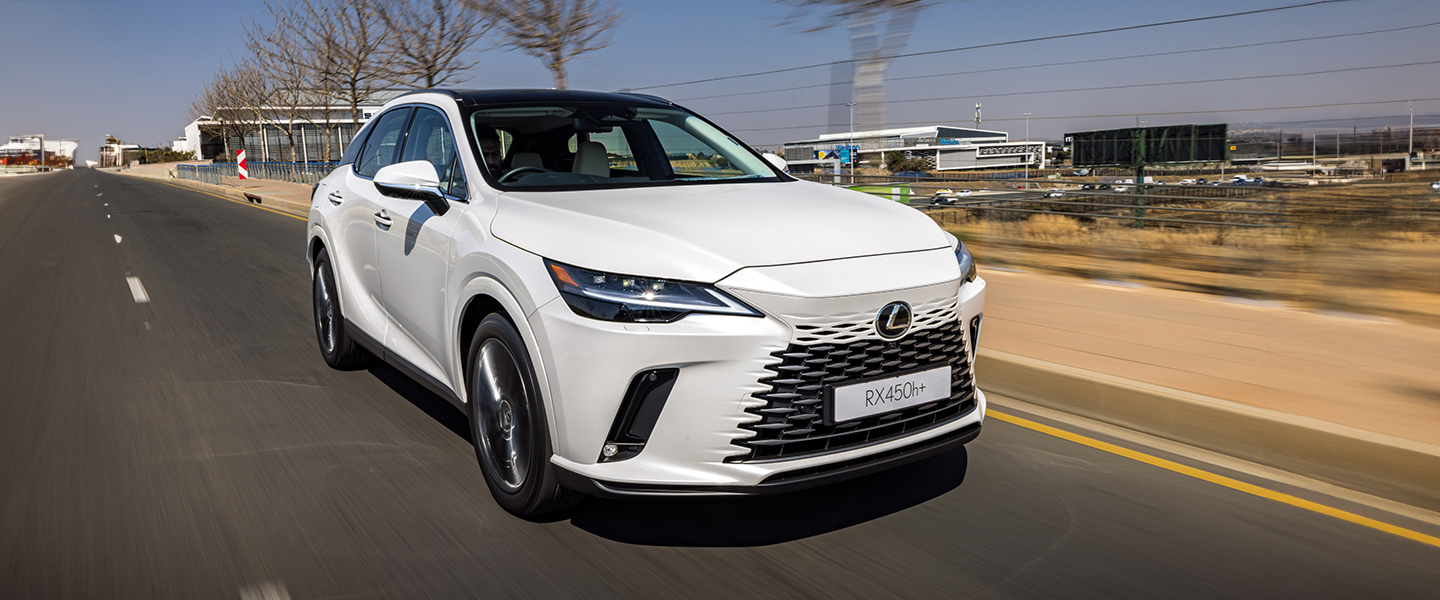 Lexus Rx470 New The Lexus RX 450+ driving